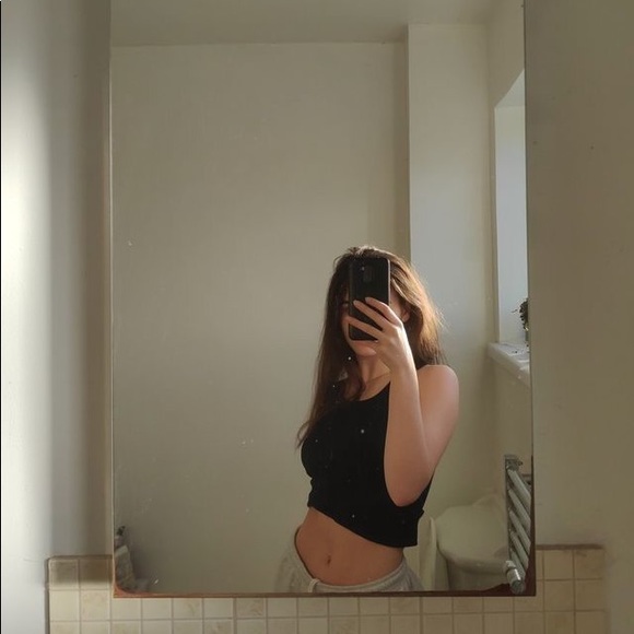 Meet your Posher, Alegna - Picture 1 of 1